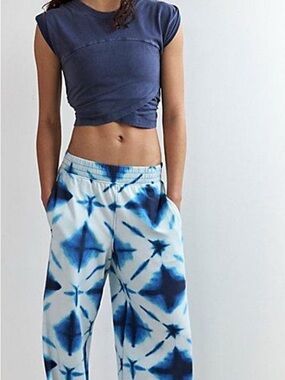FP Movement by Free People hot shot Cross over set